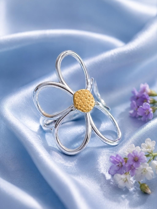 Anthropologie Jewelry - Flexible Silver & Gold Daisy Flower Ring - Women's Jewelry